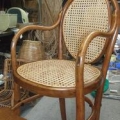 Thonet tugitool rotang punutisega peale restaureerimist